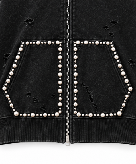Black hoodie pearls