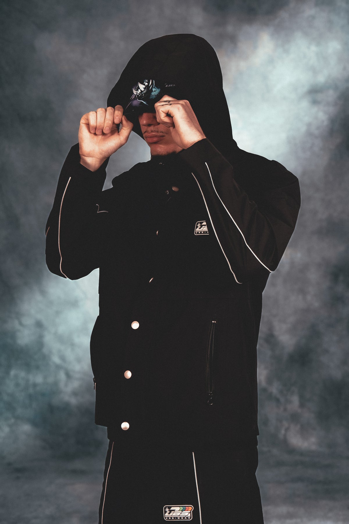 UBS MOTION TRACKSUIT – BLACK EDITION