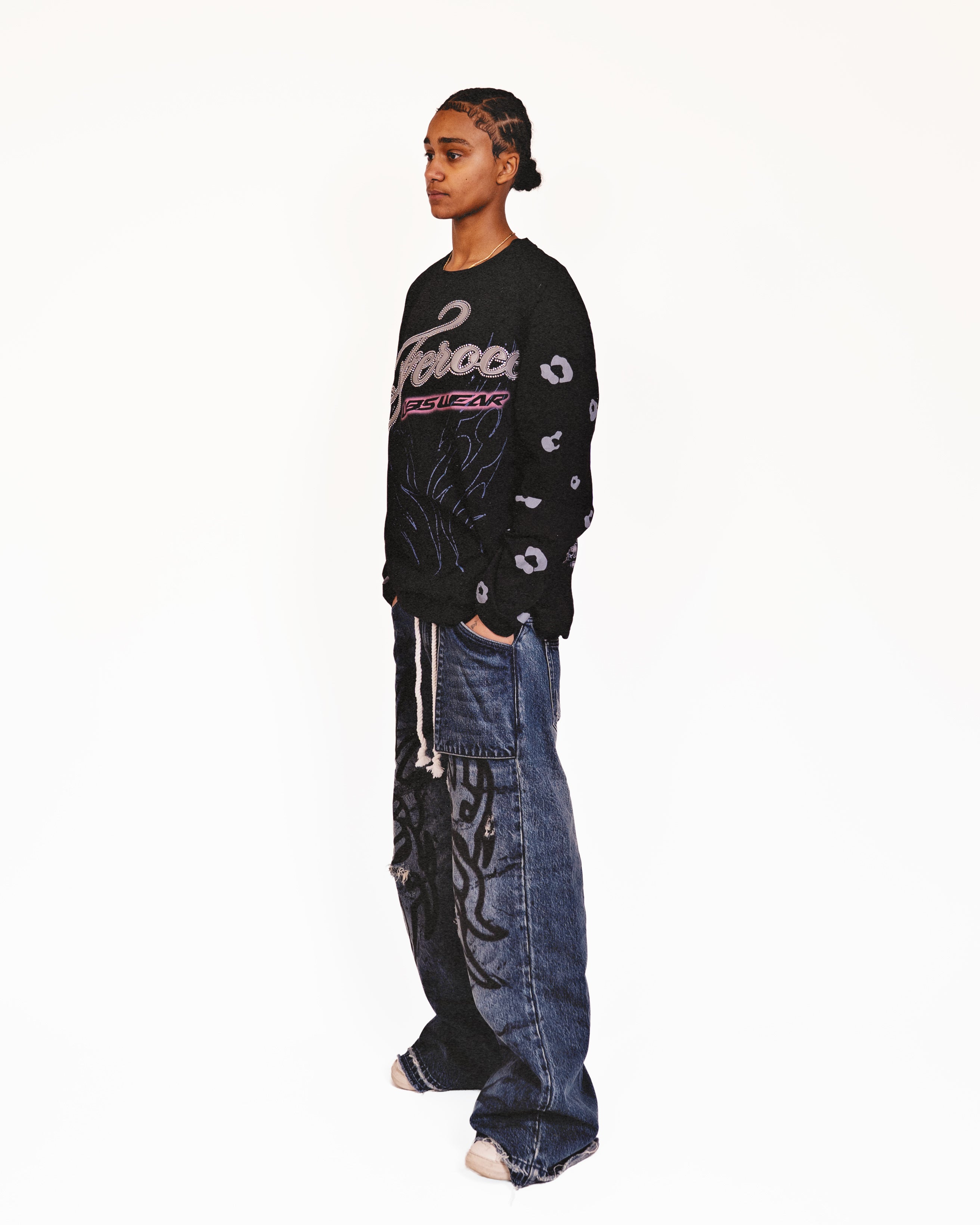 GRAPHIC BAGGY JEANS – UBSWEAR